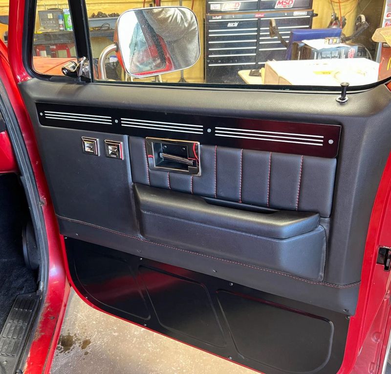 what is a car door panel